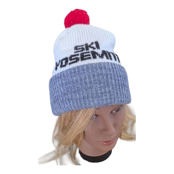 Vintage YOSEMITE Ski Beanie Red Pom Badger Pass California - Picture 2 of 16